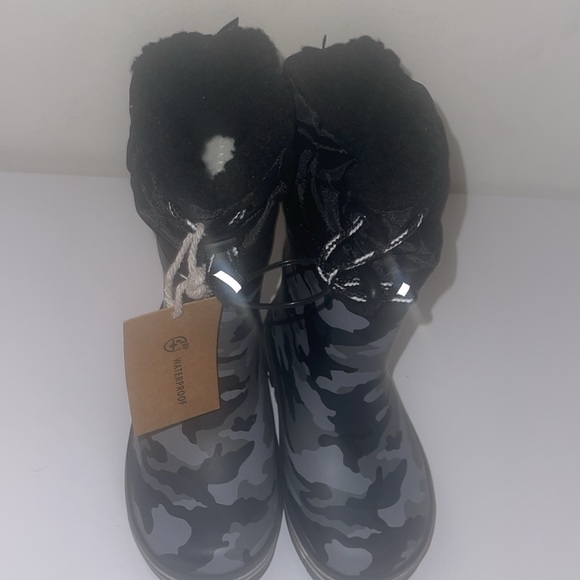 Kids Insulated Rain boots - Picture 2 of 3